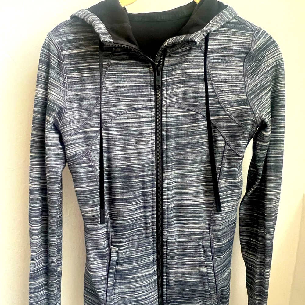 Lululemon zip up hoodie